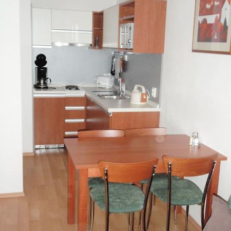 Apartman Ramzova B14 Buitenkant foto